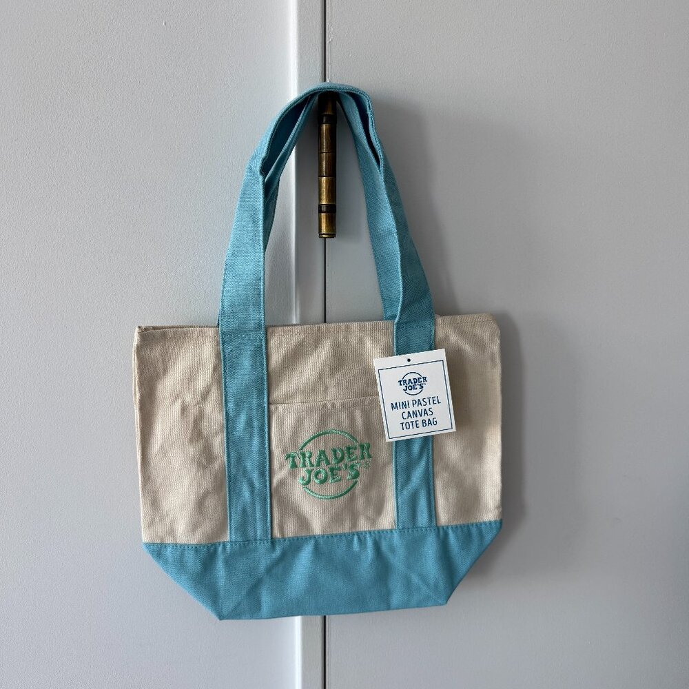 Trader Joe's Spring Mini Tote NWT Sky Blue Pastel